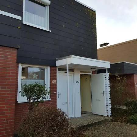 43 Apartment *